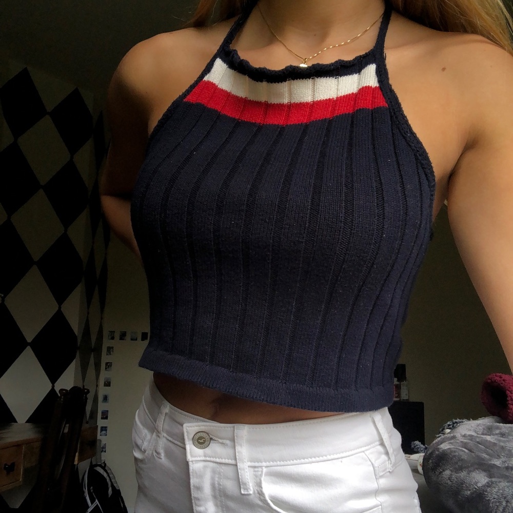 Brandy Melville navy crop top